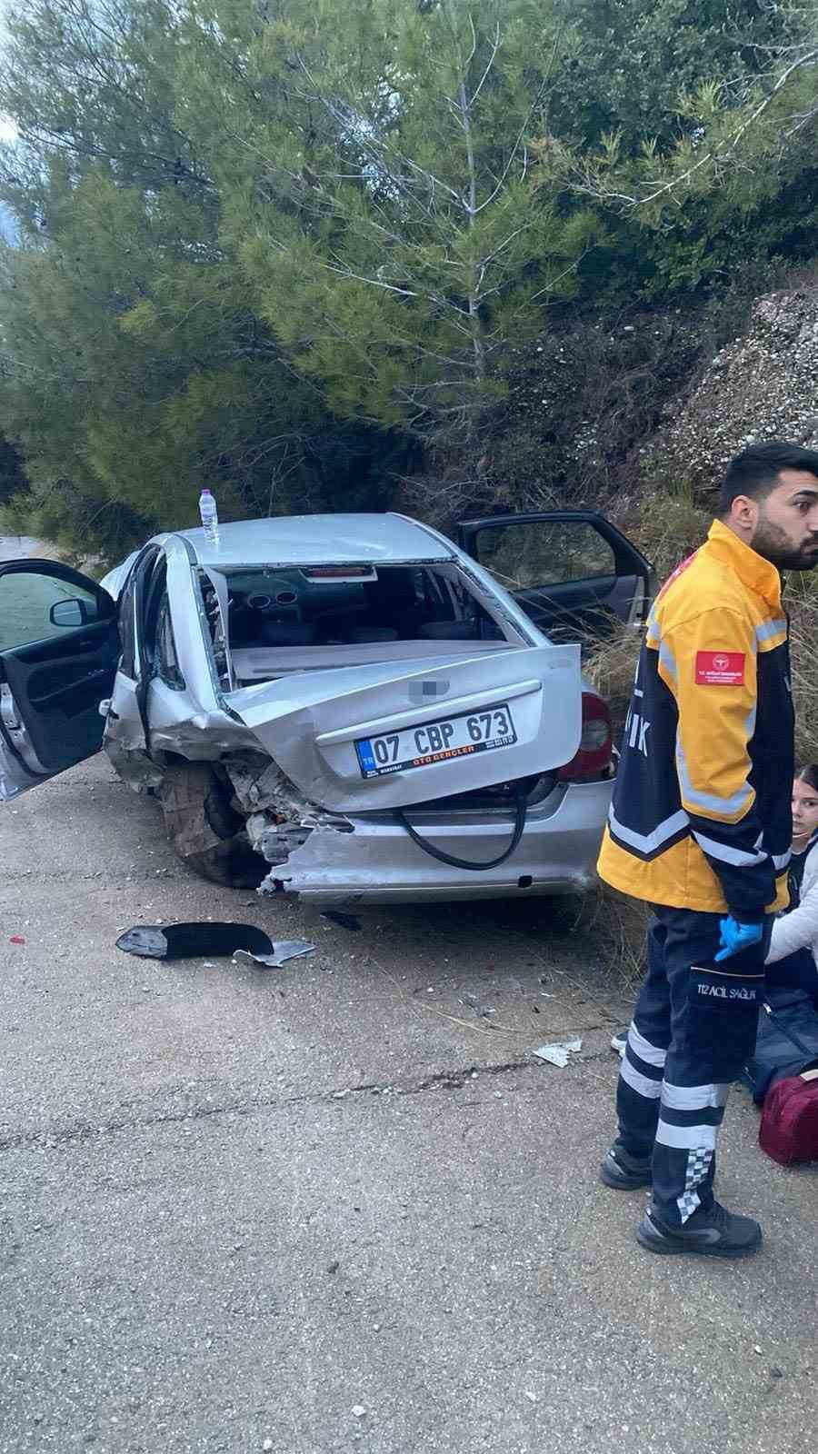 manavgatta zincirleme kaza 2 yarali 1 AU5dsS3b