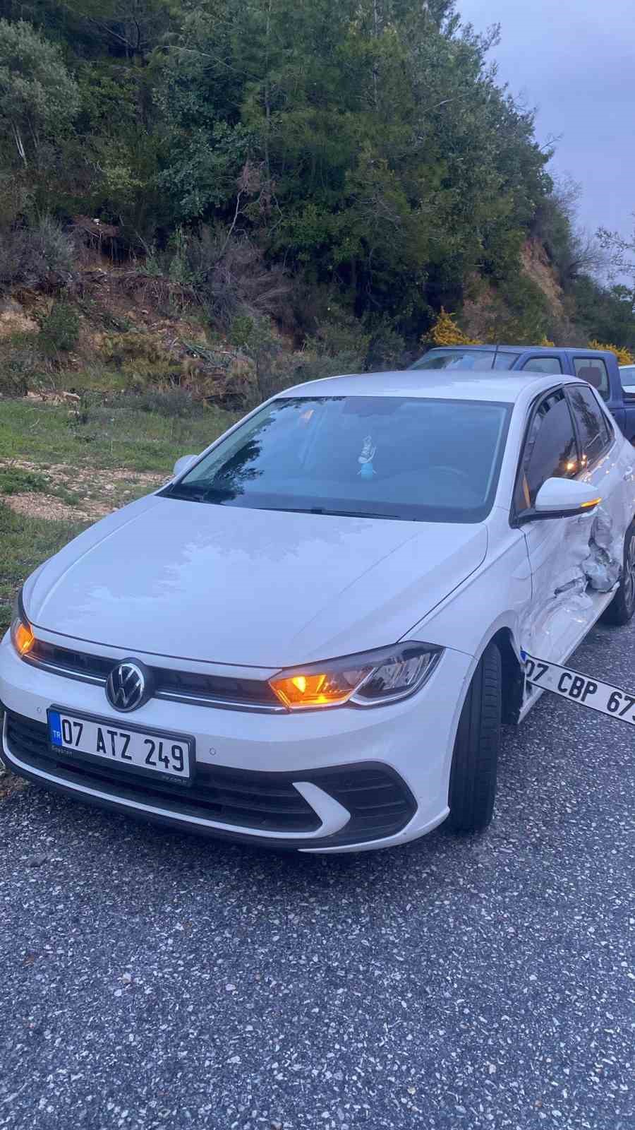 manavgatta zincirleme kaza 2 yarali 2 e1eLEFCI