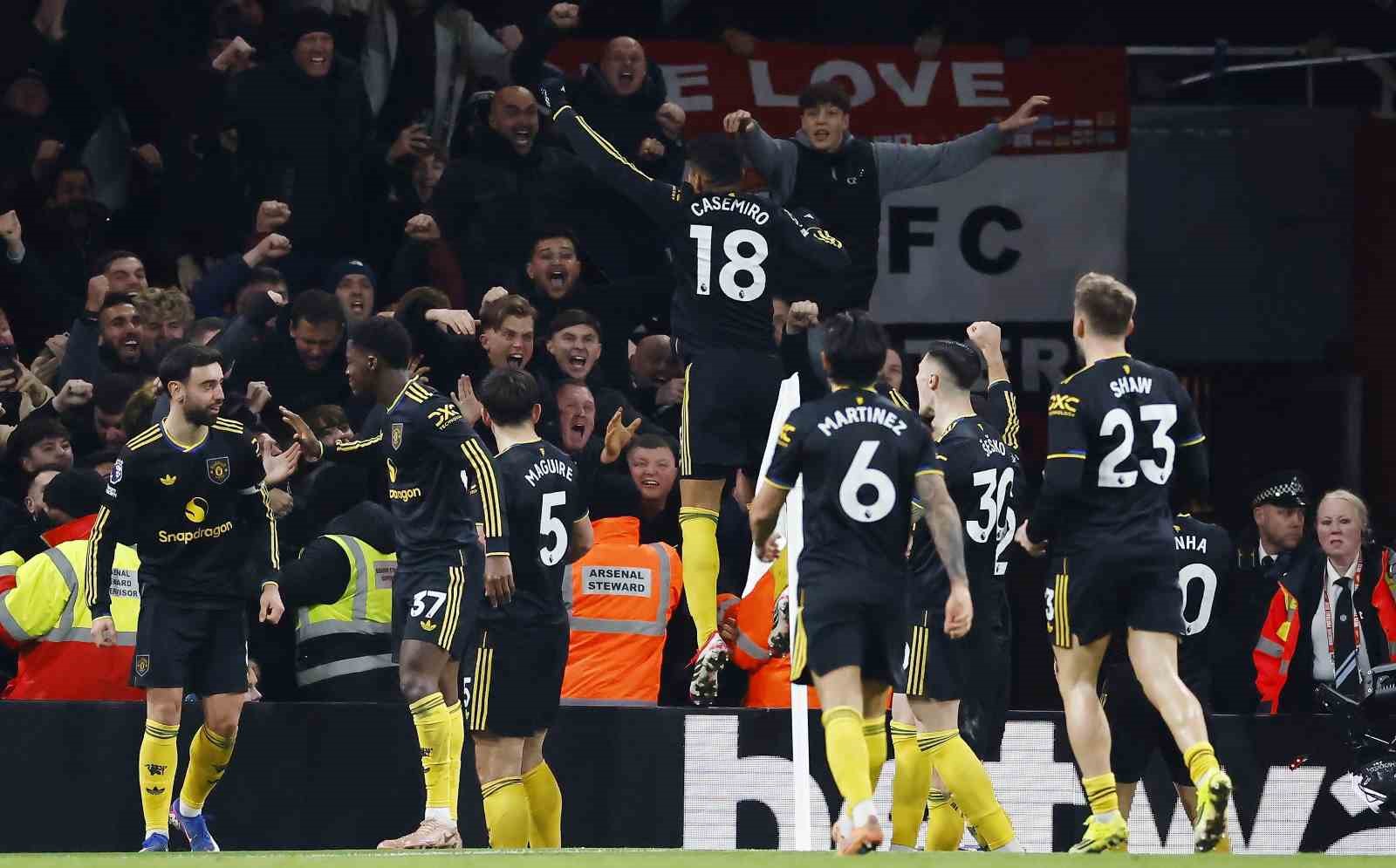 manchester united arsenali 3 2 maglup etti 2 4dW5CXbc