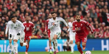 manchester-united-liverpool-deplasmaninda-galip-xiN7G2cI.jpg
