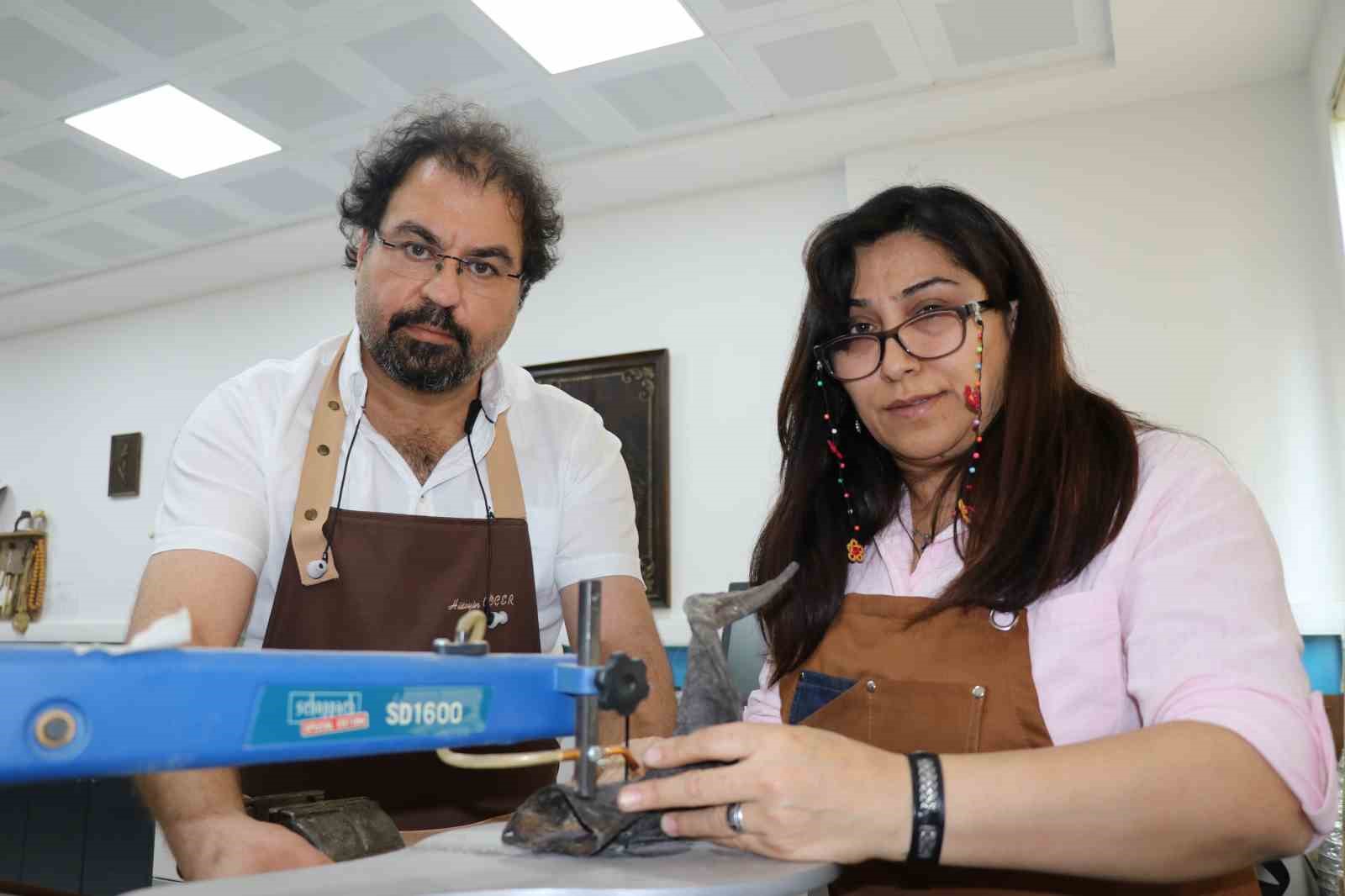 manda ve koc boynuzlari usta ellerde takiya donusuyor 6