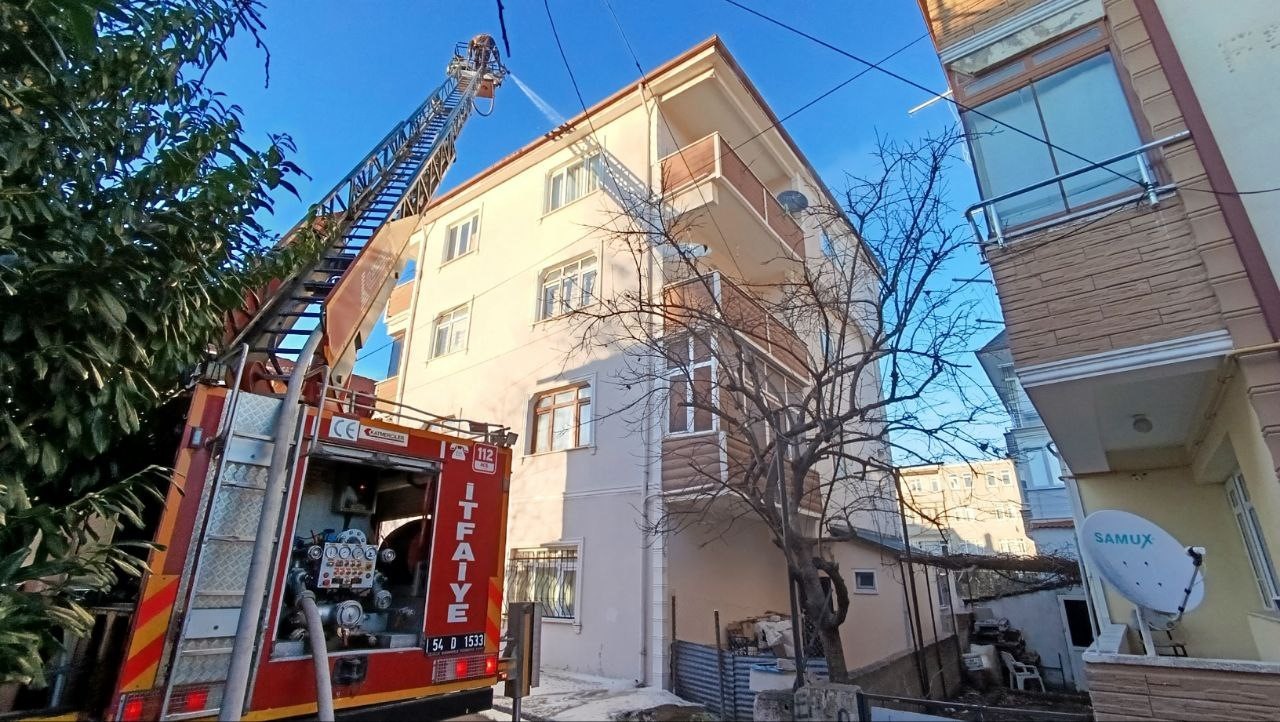 mangal yakmak isterken catiyi atese verdi 1 1IO2hKtE