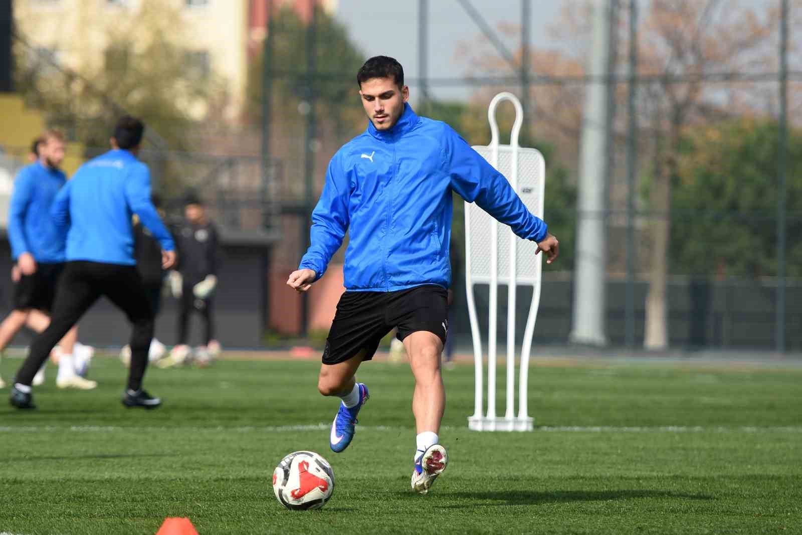 manisa fk boluspor maci hazirliklarini surdurdu 3 7jB1BqR2