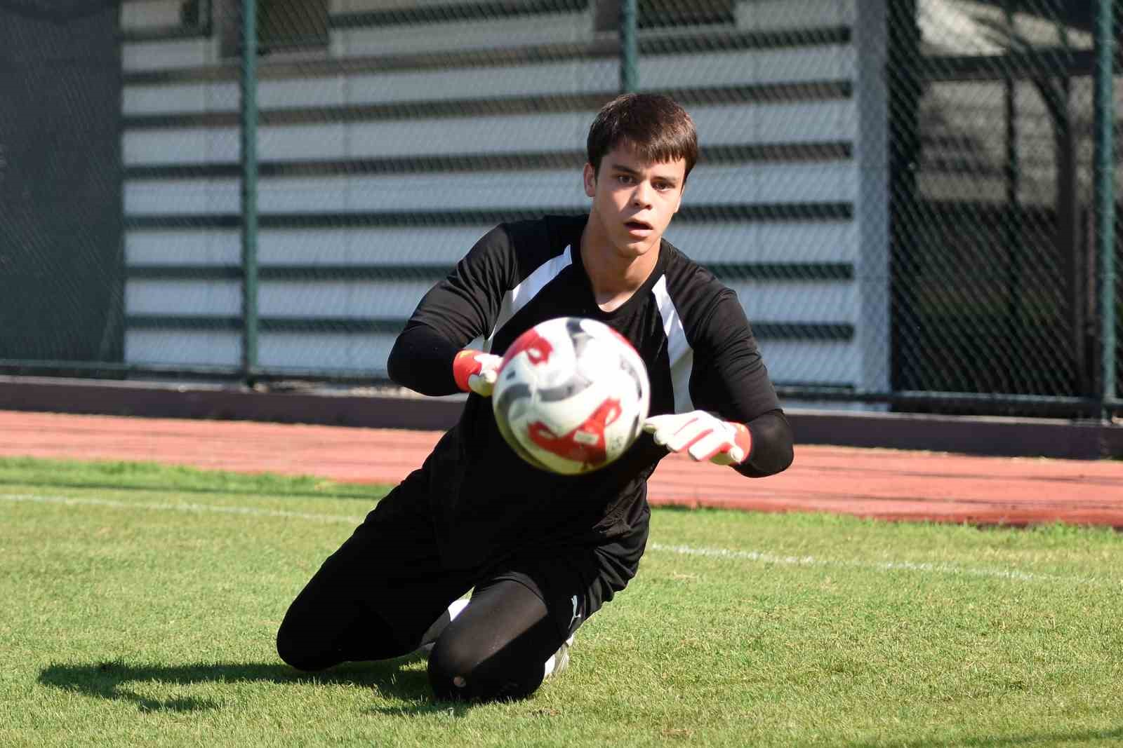 manisa fk yeni sezon hazirliklarinin ilk etabini tamamladi 2 3n6zuRws