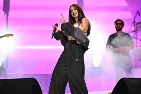 manisa-genclik-festivalinde-simge-sahne-aldi-IUTJUKXj.jpg
