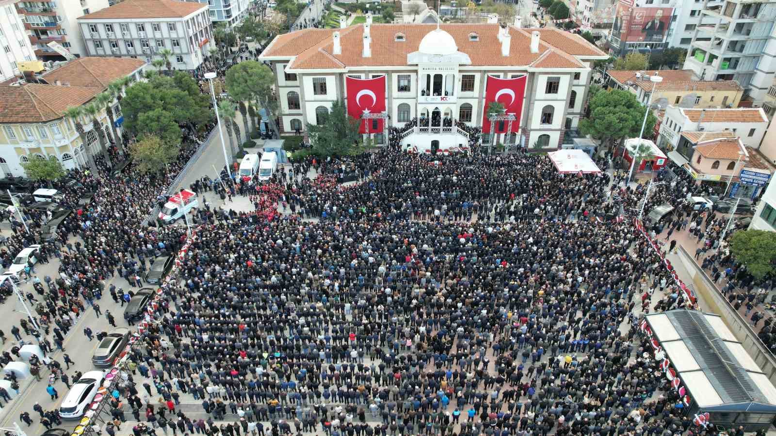 manisa ilk kadin baskanina agladi 6 umyjZ6r5