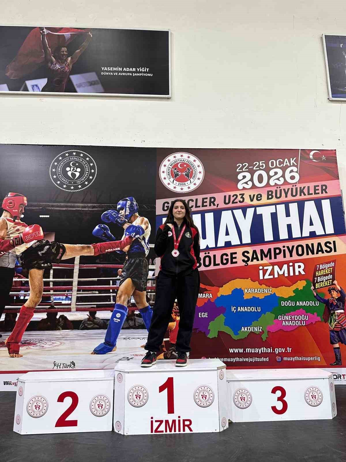 manisa muaythaide egeye damga vurdu 2 OKGJ9TlC