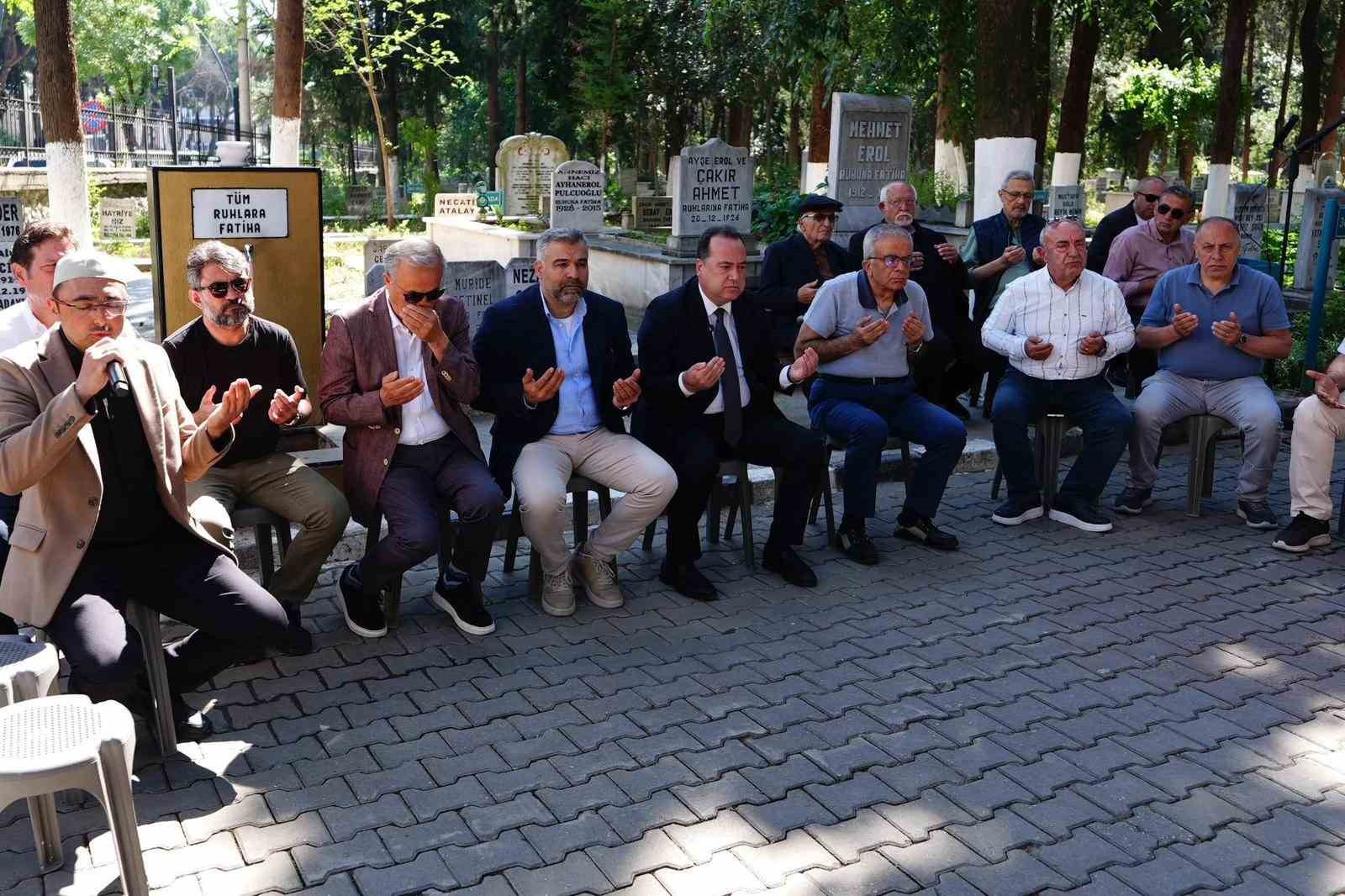 manisa tarzani ahmet bedevi dualarla anildi 2 hld1n61R