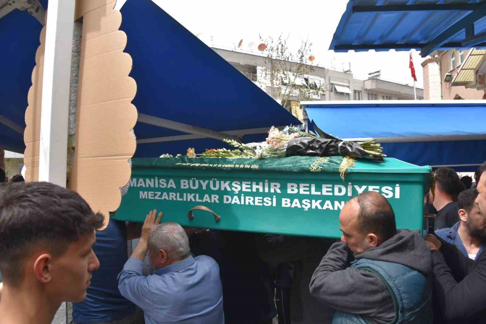 manisada 17 yasindaki sude gelen son yolculuguna ugurlandi 3 ZGr4uG1r