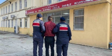 manisada-2-firari-hukumlu-kiskivrak-yakalandi-yHTNHwGk.jpg