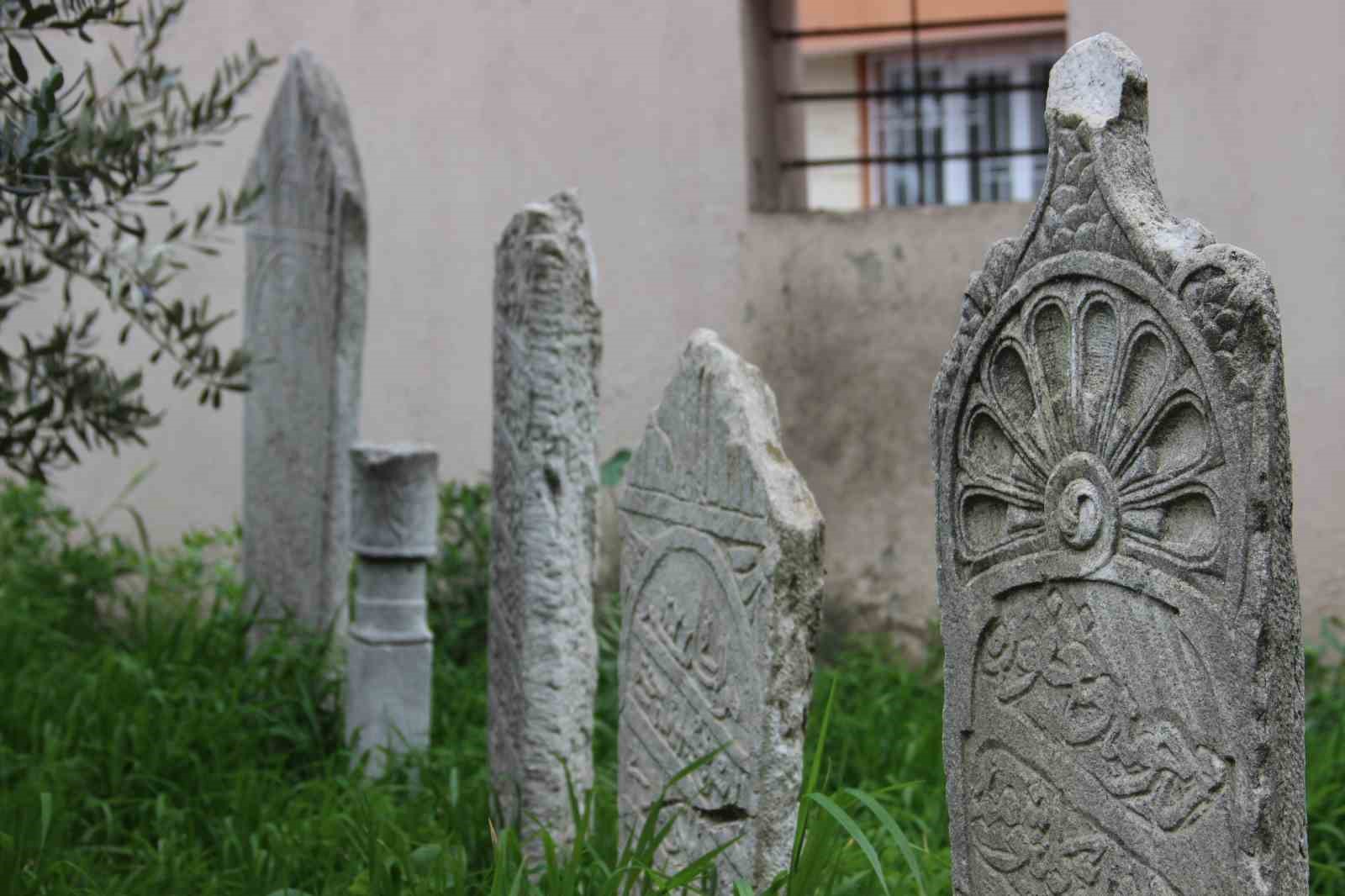 manisada 500 yillik hazireye saygisizlik 0 ZQOhipUY