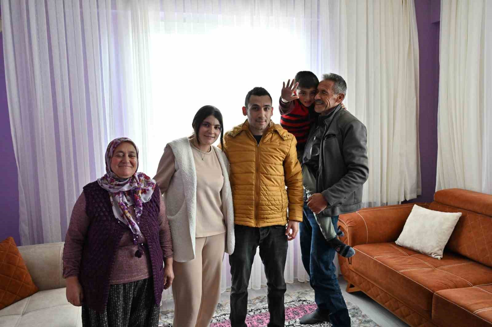 manisada 600 aile takip bilekligiyle rahat nefes aldi 4 4AzJKlPw