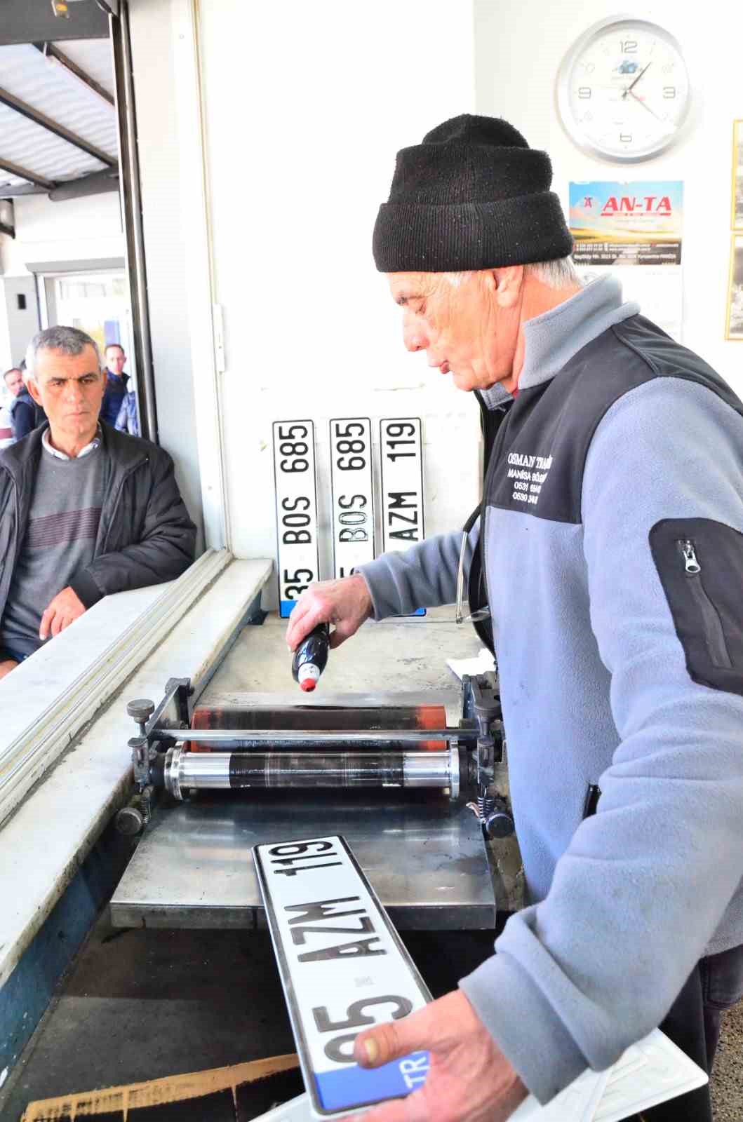 manisada app plaka yogunlugu 2 gunde bin plaka degistirildi 3 77LzC4nQ