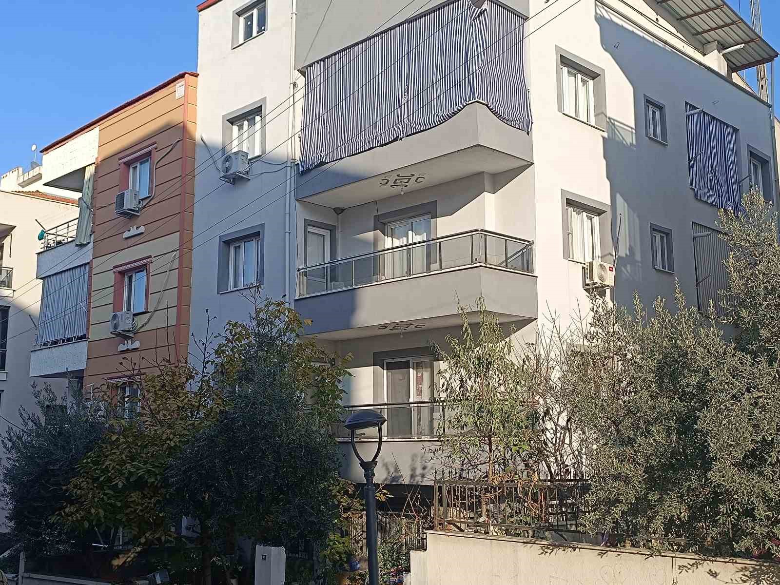 manisada bosaltilan iki binanin sakinleri evlerine geri dondu 1 EI94FUhu