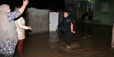 manisada-buyuksehir-ve-maskiden-saganak-yagisa-etkin-mudahale-JSNhXJmG.jpg