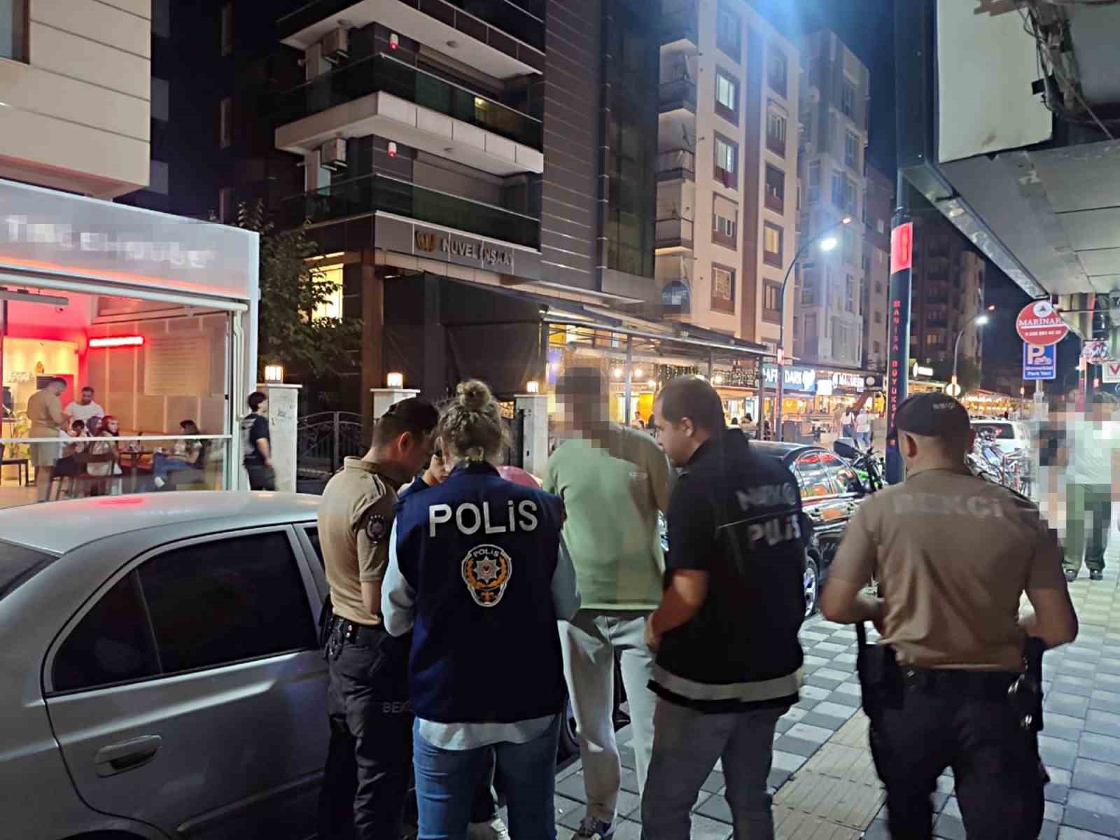 manisada dev narko uygulamasi 15 bin 956 icimlik uyusturucu ele gecirildi 2 5vtAAcXU