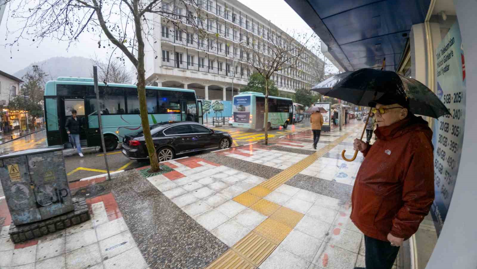 manisada esnafin firtina ve yagmurla imtihani 0 XHVZXHi9