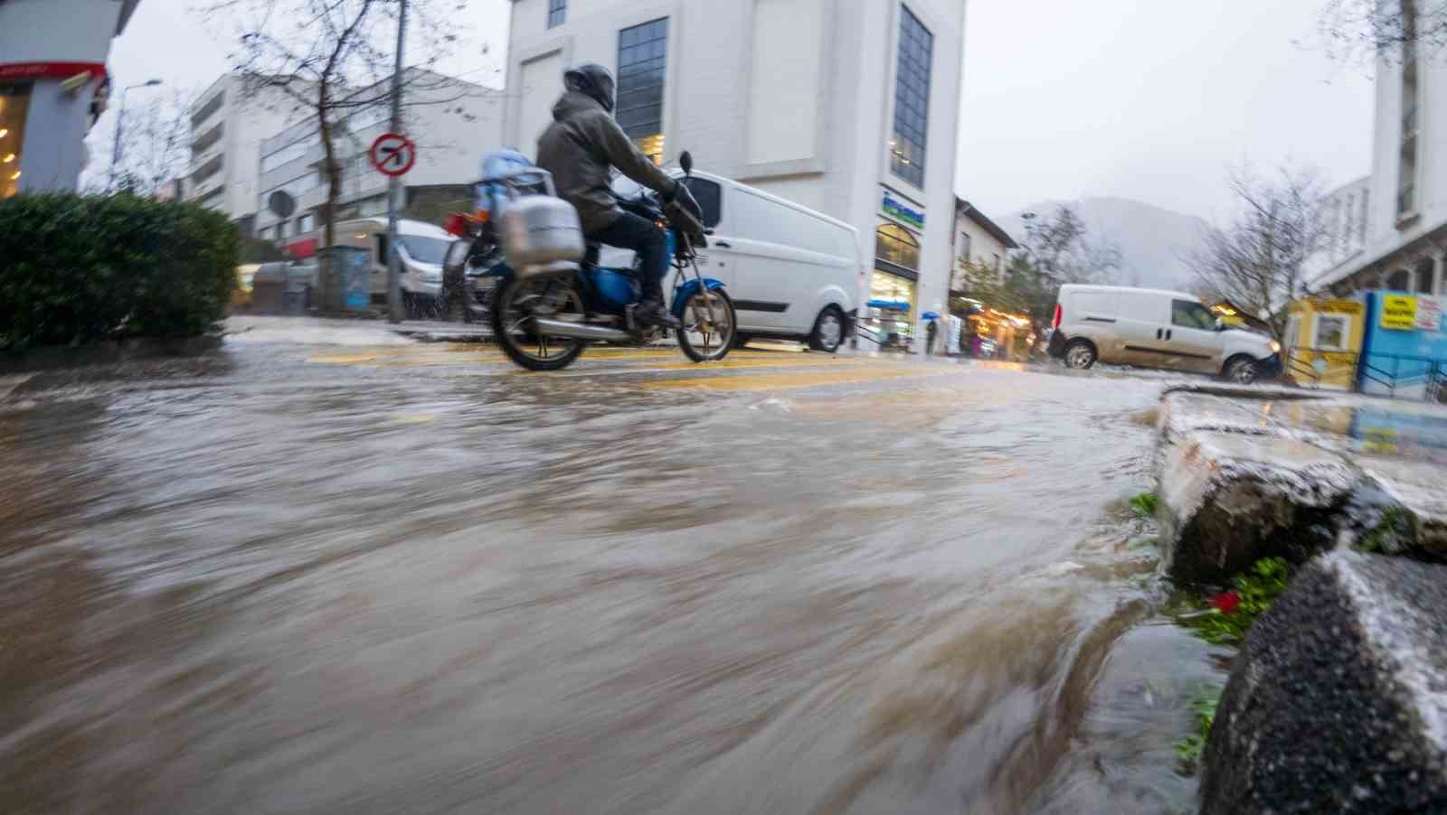manisada esnafin firtina ve yagmurla imtihani 1