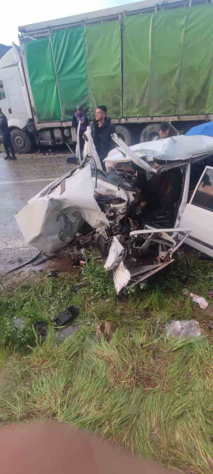 Manisa’da feci kaza: 1’i ağır 3 yaralı 10 manisada feci kaza 1i agir 3 yarali 6 jQCZRAX4
