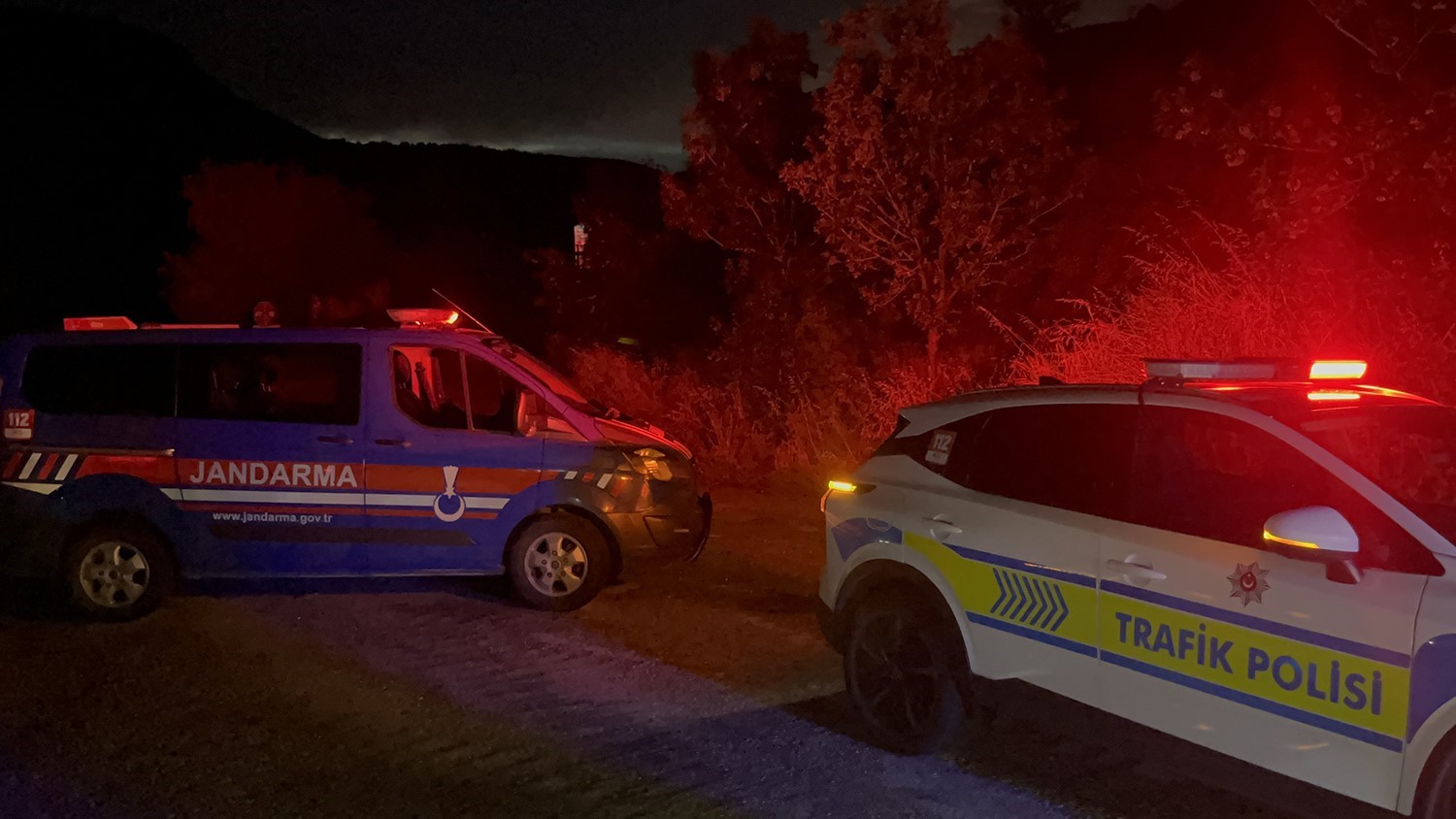 manisada iki tir carpisti 1i agir 2 yarali 6 V32tKusU