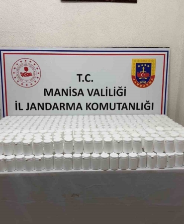 manisada-jandarmadan-suc-orgutlerine-ve-uyusturucuya-agir-darbe-XJPIwfyU.jpg