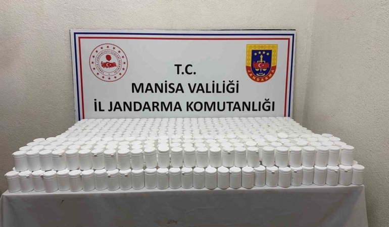 manisada-jandarmadan-suc-orgutlerine-ve-uyusturucuya-agir-darbe-XJPIwfyU.jpg