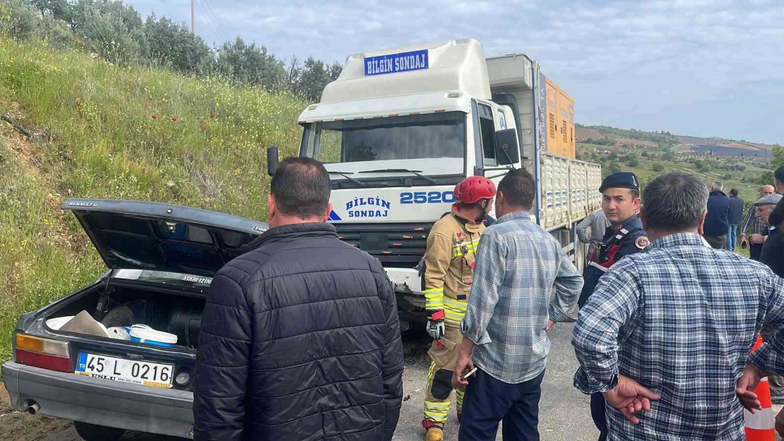 manisada kahreden kaza iki cocuk annesinden aci haber 1 3VzpRKIL
