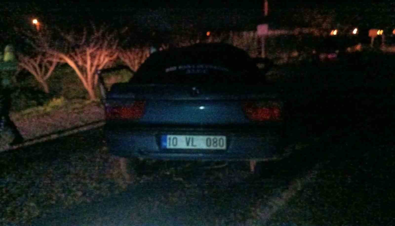 manisada kamyon ile otomobil carpisti 1 olu 1 yarali 0 TWMN2rjG