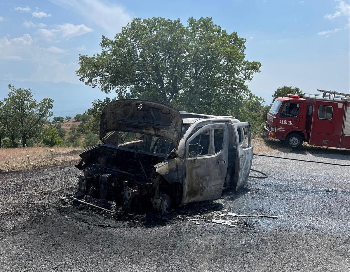 Manisa’da kamyonet küle döndü 4 manisada kamyonet kule dondu 0 Ka6OAEZv