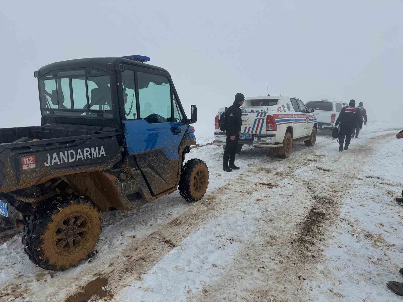 manisada kayip amator dagciyi arama ve kurtarma calismalari devam ediyor 4