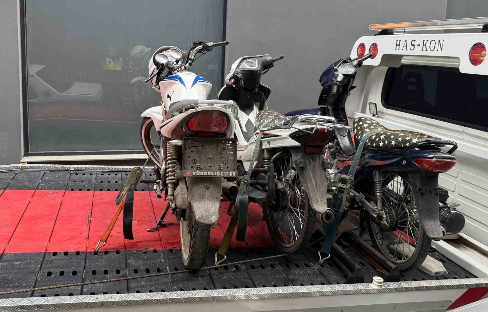 manisada kuralsiz motosikletlere agir darbe 196 bin tl ceza 1