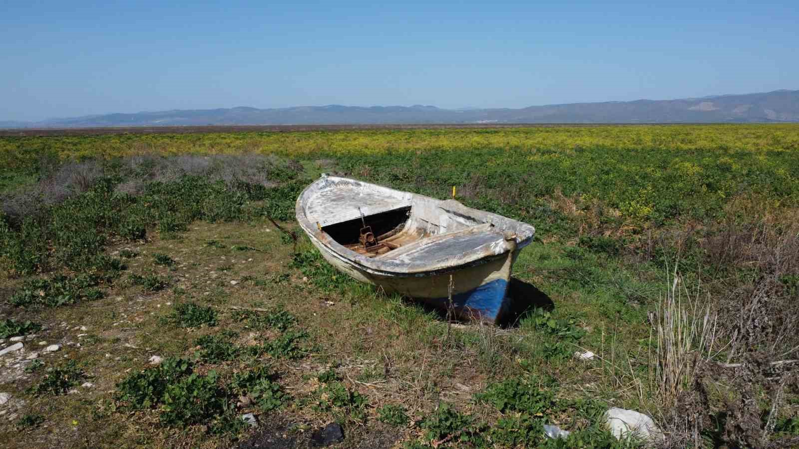 manisada kuruyan marmara golu yeniden canlaniyor 1 IuDMR8mp