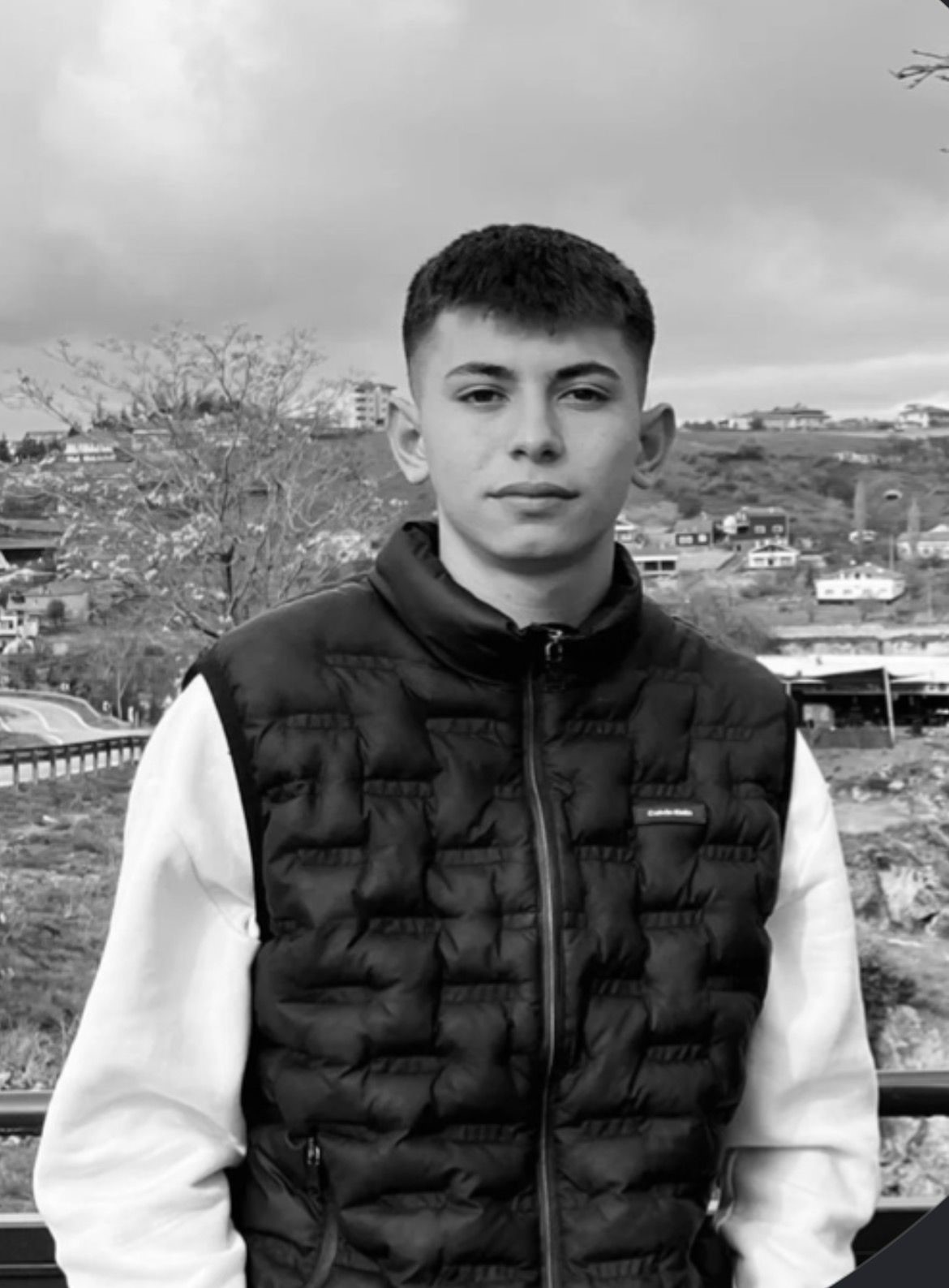 manisada motosiklet devrildi 16 yasindaki surucu hayatini kaybetti 0 PWvuvg4u