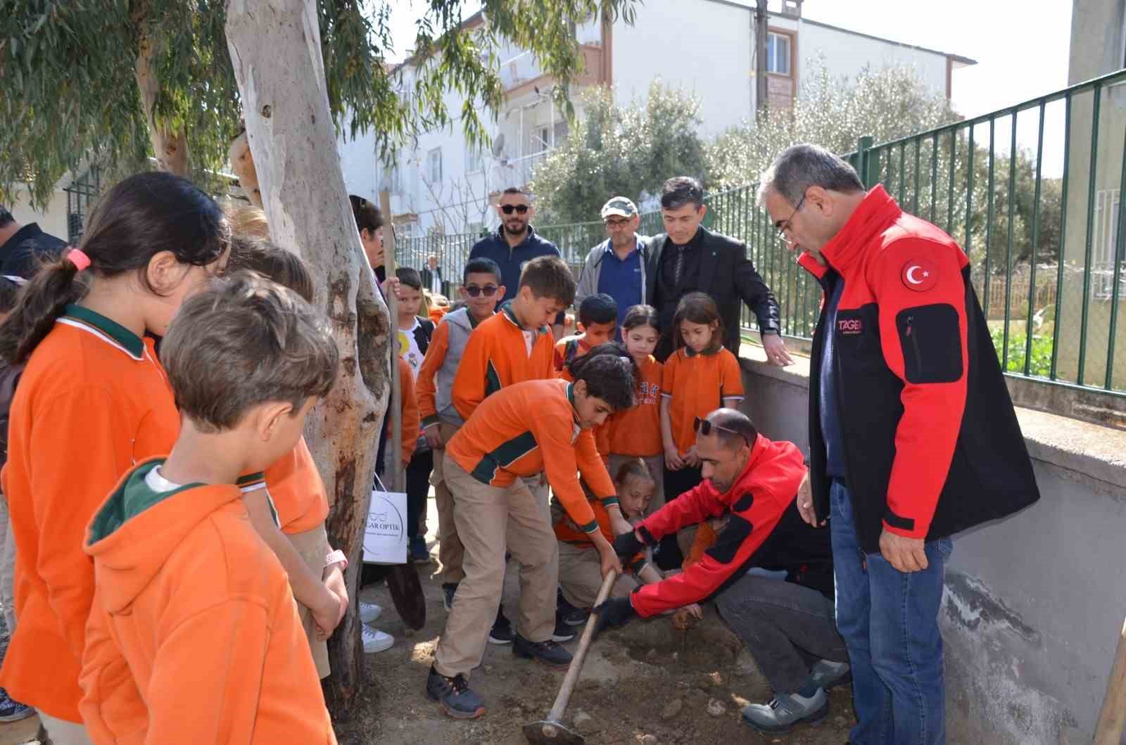 manisada okul bahceleri baga donusuyor 3 u8bP4TpI