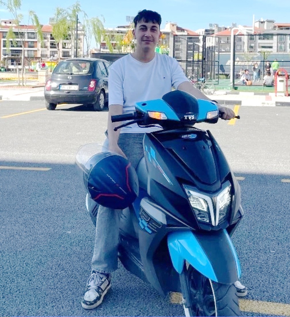 Manisa’da ortaokul öğrencisi motosiklet kazası kurbanı 4 manisada ortaokul ogrencisi motosiklet kazasi kurbani 0 3ws8sAlR