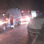 manisada-otomobil-ile-traktor-carpisti-2si-agir-4-yarali-FRuYp25W.jpg