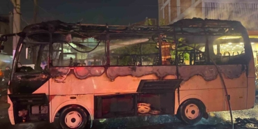 manisada-servis-otobusu-alev-alev-yandi-Q9YYxEqM.jpg
