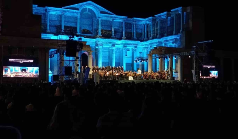 manisada-tarihi-gece-sardes-antik-kentinde-carmina-burana-ruzgari-5ICPqami.jpg