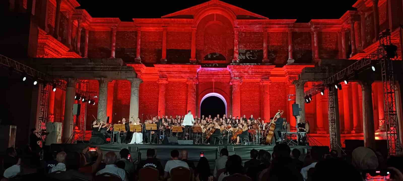 manisada tarihi gece sardes antik kentinde carmina burana ruzgari 9 Xh2hN6qK