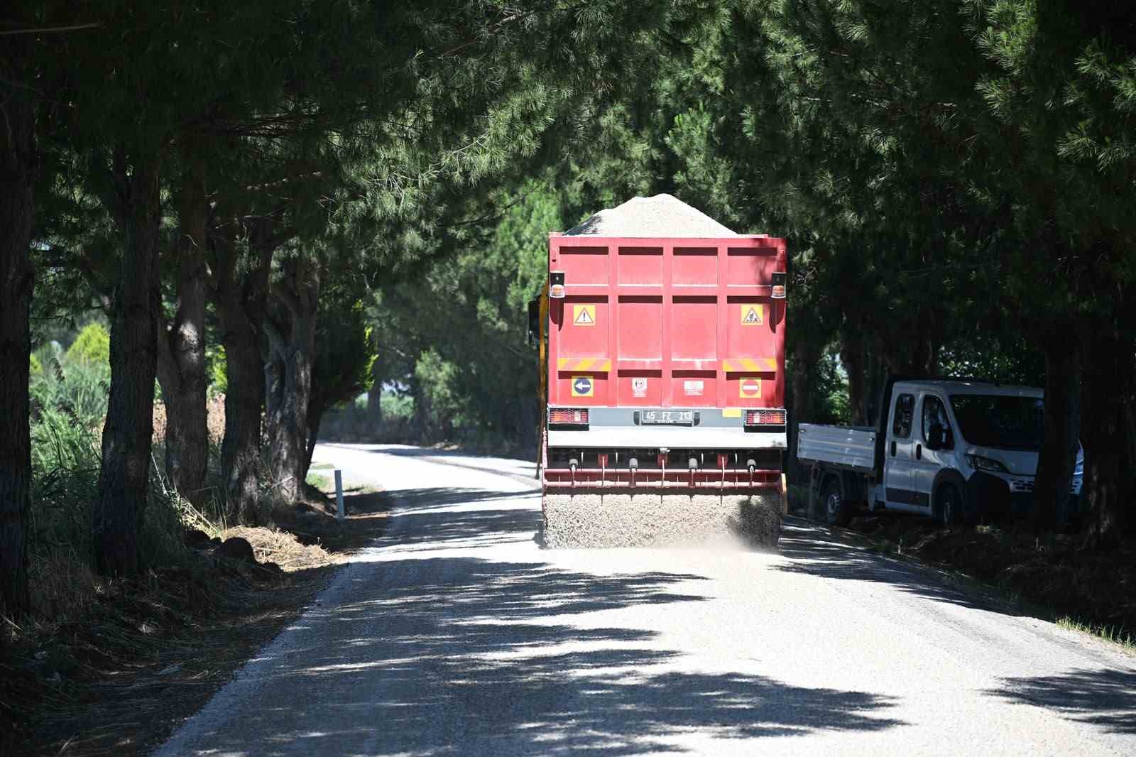 Manisa’da yollar yenileniyor 6 manisada yollar yenileniyor 2 zlifO8ue