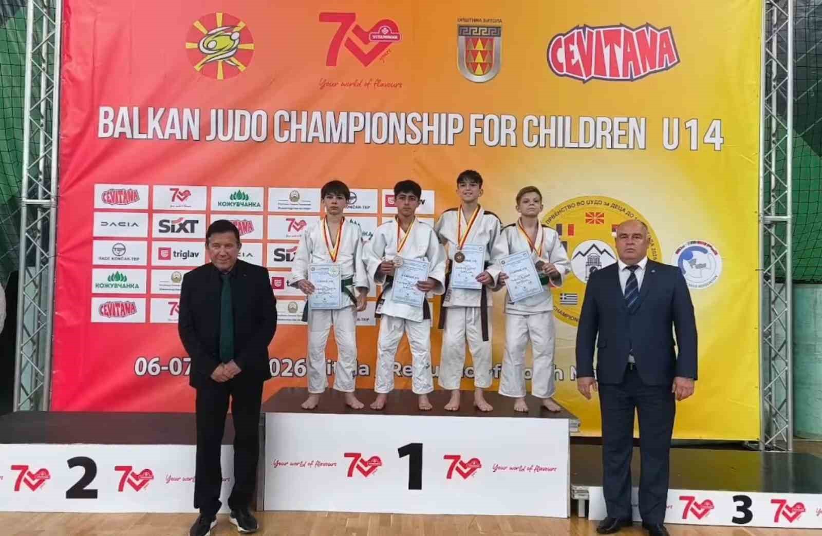 Manisalı sporcu, Balkan Şampiyonu oldu 4 manisali sporcu balkan sampiyonu oldu 0 XtIfg6Ff