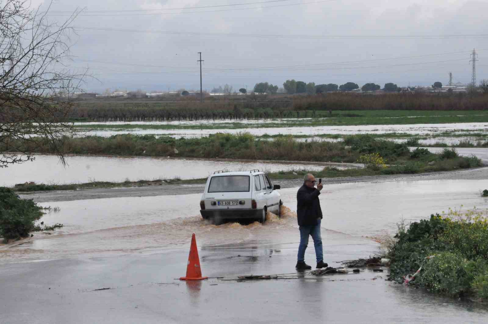 manisanin salihli ilcesi yagis felaketi yasadi 7 SzCH7kqD