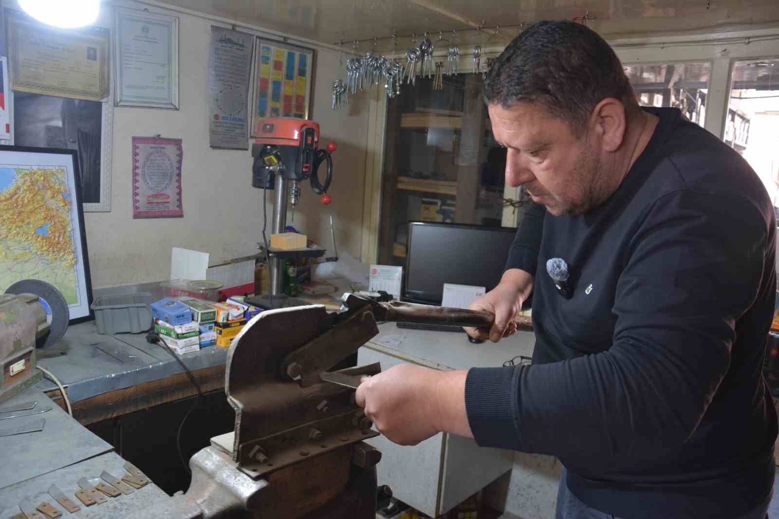 Manisa’nın son kirkit ustası zamana direniyor 5 manisanin son kirkit ustasi zamana direniyor 1 ZZODOt8I