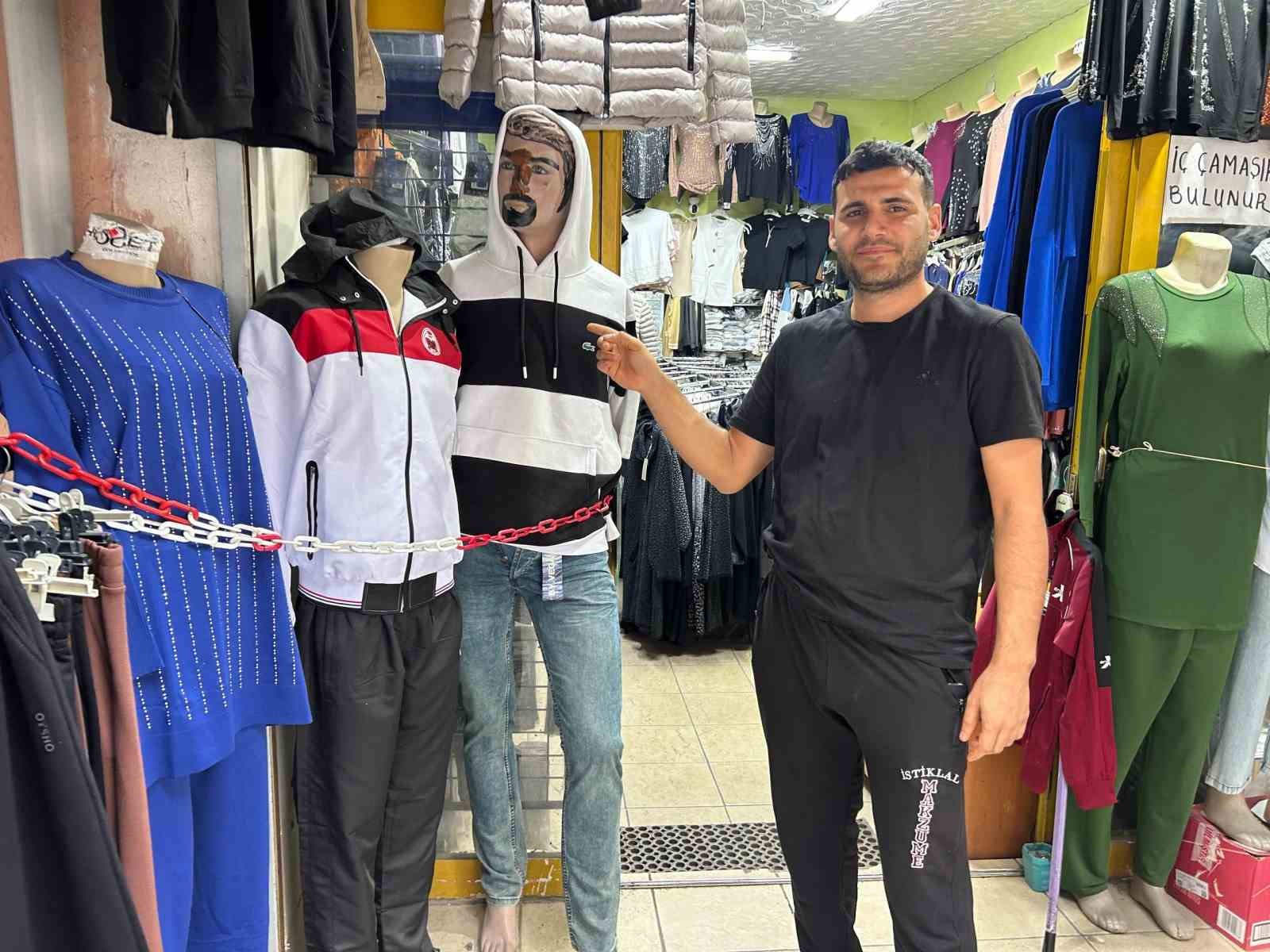 mankenin ustundeki 1000 tllik montu kendi maliymis gibi gitti 5 RT6nlSqY
