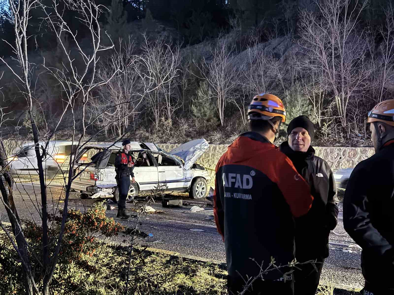 mantar toplama donusu feci kaza 2 olu 7 yarali 2 GZwLvIhJ