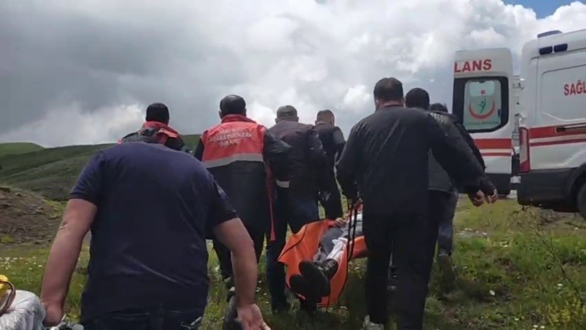 mantar toplarken ayi saldirisina ugradi 0