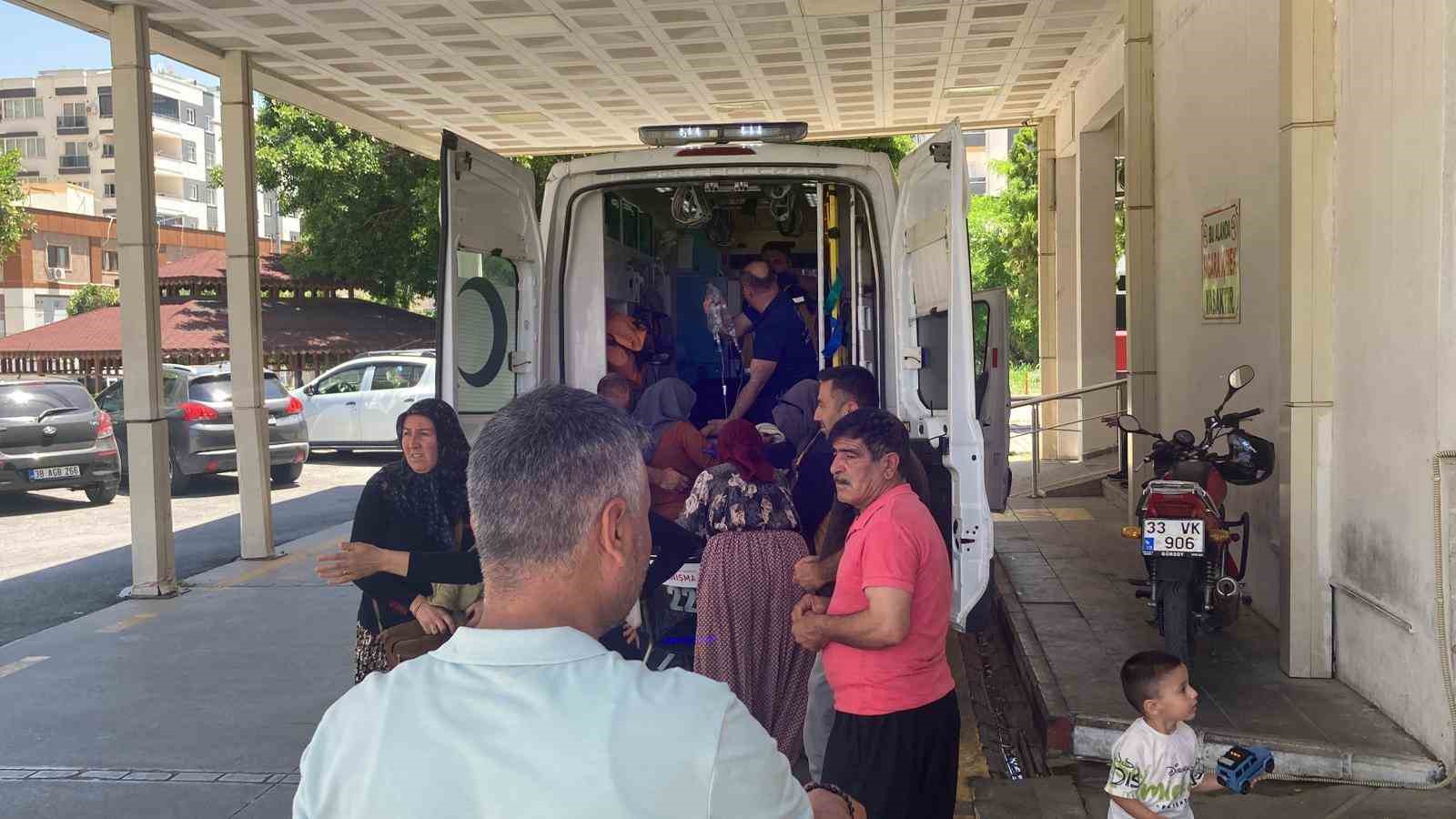 mantar yiyen 7 kisi zehirlenme suphesiyle hastaneye kaldirildi 2 QKeFqX82