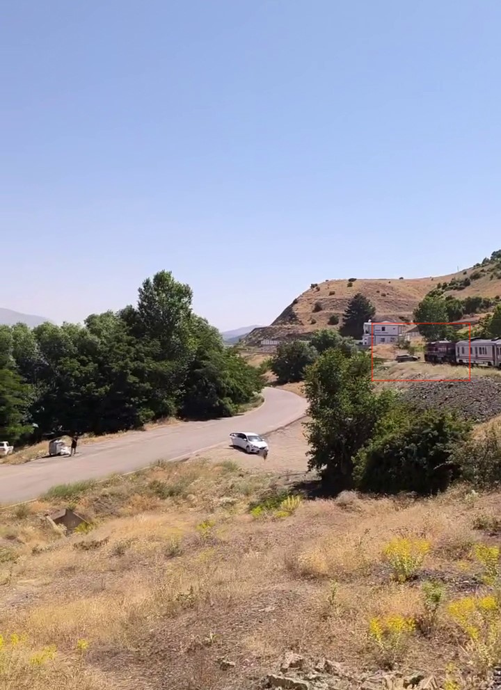 manzarayi cekerken tren kazasini kaydetti 0 gctABDrH