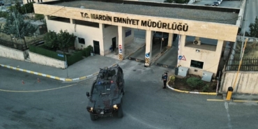 mardin-merkezli-7-ilde-yasa-disi-bahis-ve-dolandiricilik-operasyonu-10-milyarlik-islem-hacmi-ShwP2sAU.jpg