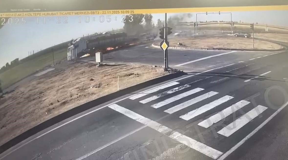 Mardin’de 2 tır ile SUV tipi aracın çarpıştığı kaza sonrası alev alan tır söndürüldü 4 mardinde 2 tir ile suv tipi aracin carpistigi kaza sonrasi alev alan tir sonduruldu gkVOA4iM